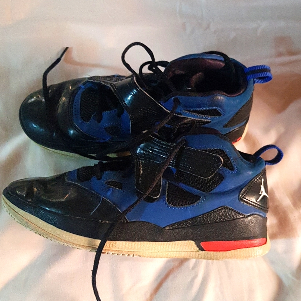 Jordan's youth size 2.5
